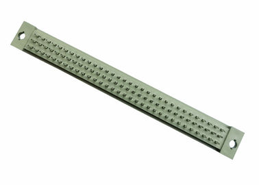 Η ΕΜΒΎΘΙΣΗ 3X32 συνδετήρων PCB ορείχαλκου 96p καρφώνει τον τριπλό υπόλοιπο κόσμο DIN 41612 αρσενικός ευθύς